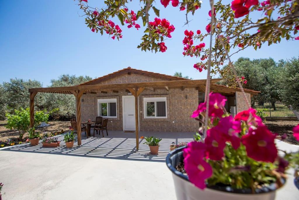 Serenity Studio Beach Home أفانتو المظهر الخارجي الصورة