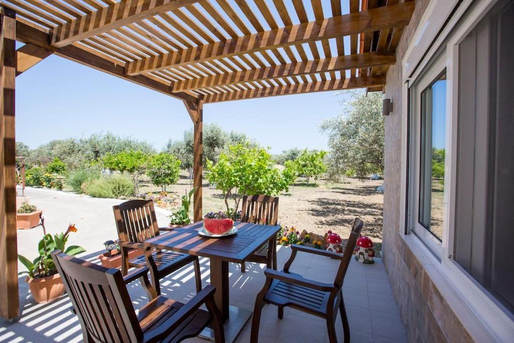 Serenity Studio Beach Home أفانتو المظهر الخارجي الصورة